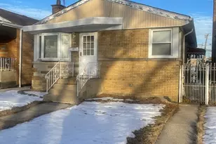 4719 S Kilpatrick Ave, Chicago, IL 60632 - Photo 1