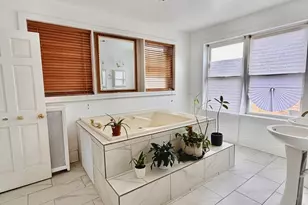 6735 S Oglesby Ave, Chicago, IL 60649 - Photo 20