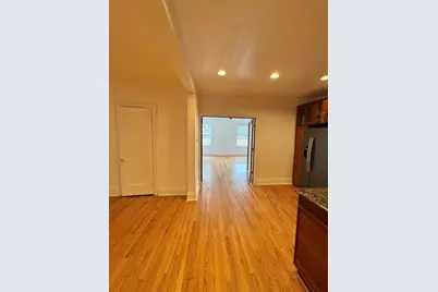 6735 S Oglesby Avenue #101, Chicago, IL 60649 - Photo 8