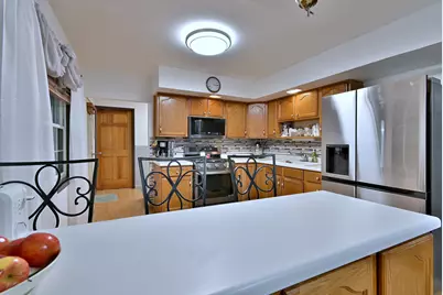 10N836 Maple Street, Elgin, IL 60123 - Photo 10