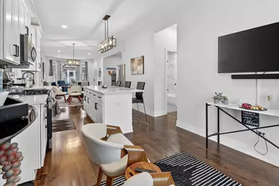 2817 N Sacramento Avenue, Chicago, IL 60618 - Photo 10