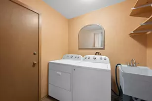 1034 Tamarack Ln, Libertyville, IL 60048 - Photo 14