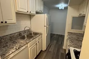 1870 Tall Oaks Dr, Aurora, IL 60505 - Photo 2