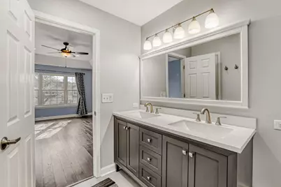 2222 Seaver Lane, Hoffman Estates, IL 60169 - Photo 20