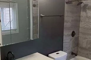 3325 Beacon St, North Chicago, IL 60064 - Photo 8