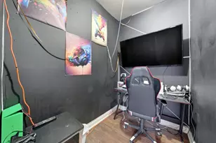 2223 W 50th Pl, Chicago, IL 60609 - Photo 10