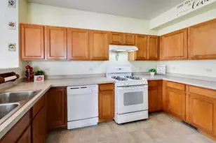 3003 Roxbury Ct, Joliet, IL 60435 - Photo 8
