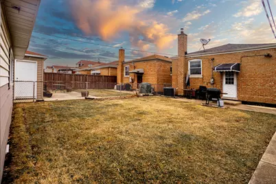 5734 S Melvina Avenue, Chicago, IL 60638 - Photo 32