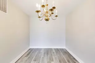 1 The Ct Of Harborside Ct, Northbrook, IL 60062 - Photo 8