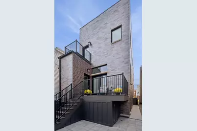 2154 W Erie Street, Chicago, IL 60612 - Photo 2