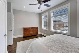 2154 W Erie St, Chicago, IL 60612 - Photo 18