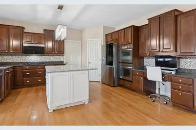 2667 Charter Oak Drive, Aurora, IL 60502 - Photo 12