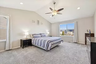 1059 Waterfront Ln, Pingree Grove, IL 60140 - Photo 14