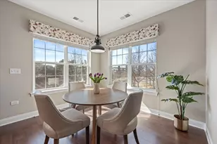 2701 Commons Dr, Glenview, IL 60026 - Photo 10