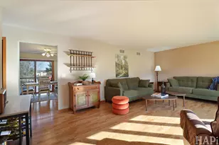 38689 N Boulevard View Ave, Wadsworth, IL 60083 - Photo 2