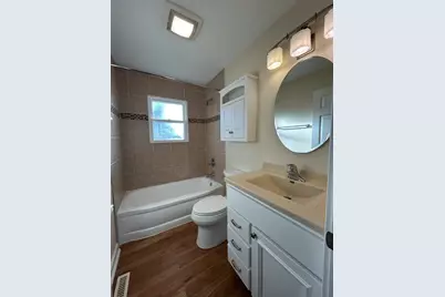 378 Council Trail, Lake in the Hills, IL 60156 - Photo 8