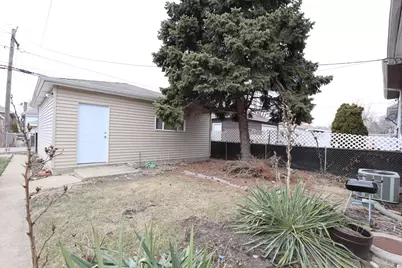 1426 Gunderson Avenue, Berwyn, IL 60402 - Photo 18