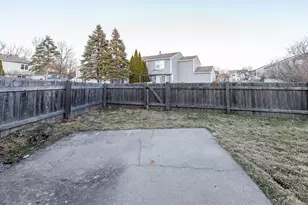 2053 Westview Ln, Round Lake Beach, IL 60073 - Photo 20