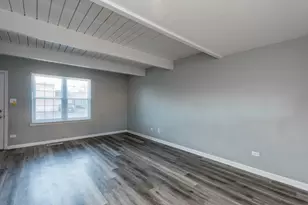 2053 Westview Ln, Round Lake Beach, IL 60073 - Photo 2