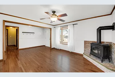 2713 Forest Glen Parkway, Woodridge, IL 60517 - Photo 6