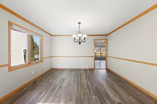 1242 Bristol Dr W, Sycamore, IL 60178 - Photo 6