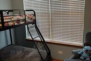 2929 Woodside Dr, Joliet, IL 60431 - Photo 8