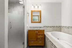 277 Little Stonegate Ct, Cary, IL 60013 - Photo 14