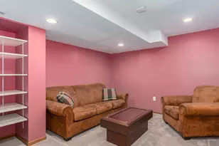 277 Little Stonegate Ct, Cary, IL 60013 - Photo 24
