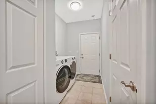 2616 Barrington Cir, Naperville, IL 60564 - Photo 16