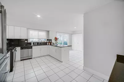 2873 Whispering Oaks Drive, Buffalo Grove, IL 60089 - Photo 2