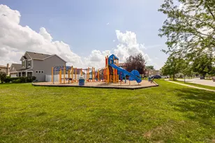 805 Edgewater Dr, Minooka, IL 60447 - Photo 34