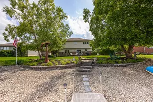 805 Edgewater Dr, Minooka, IL 60447 - Photo 4