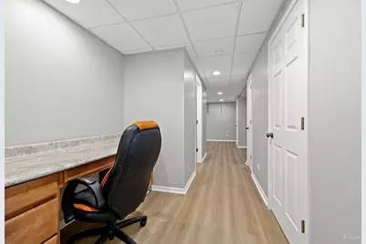 805 Edgewater Drive, Minooka, IL 60447 - Photo 32