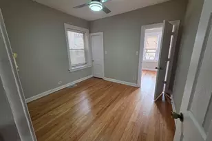 7719 S Essex Ave, Chicago, IL 60649 - Photo 8