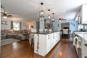 820 Black Partridge Rd, McHenry, IL 60051 - Photo 8