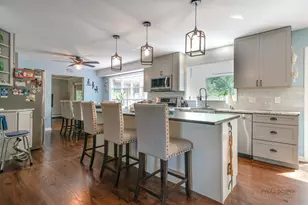 820 Black Partridge Rd, McHenry, IL 60051 - Photo 12