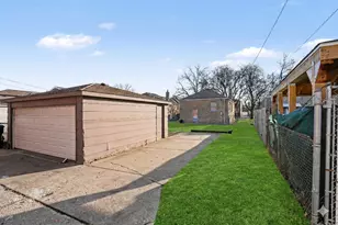 5352 S Neva Ave, Chicago, IL 60638 - Photo 14