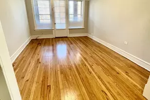 3700 N Fremont St, Chicago, IL 60613 - Photo 6