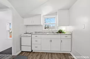 10219 W Illinois Ave, Beach Park, IL 60099 - Photo 6