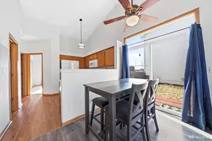 21341 Earhart Ct, Plainfield, IL 60544 - Photo 4