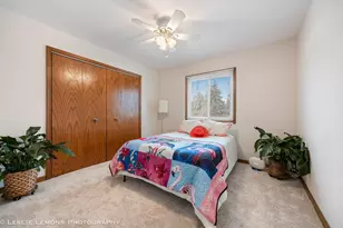 2469 Lakeside Dr, Aurora, IL 60504 - Photo 12