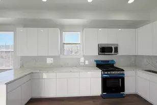 2982 S Lyman St, Chicago, IL 60608 - Photo 22