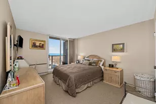 4170 N Marine Dr, Chicago, IL 60613 - Photo 10