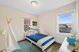 7628 W Balmoral Ave, Chicago, IL 60656 - Photo 12