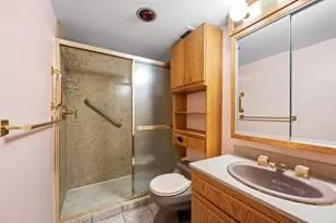 175 E Delaware Pl, Chicago, IL 60611 - Photo 36