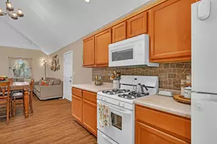 302 N Canal St, Newark, IL 60541 - Photo 12