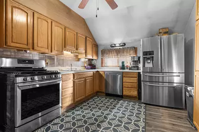 916 Berylan Street, Belvidere, IL 61008 - Photo 4