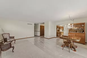 221 Hilltop Ct, Milan, IL 61264 - Photo 6