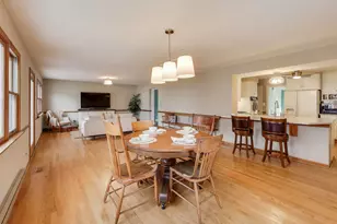 200 S Derbyshire Ln, Arlington Heights, IL 60004 - Photo 12