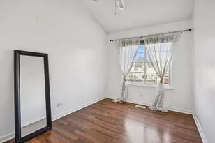 241 E Parallel St, Palatine, IL 60067 - Photo 22